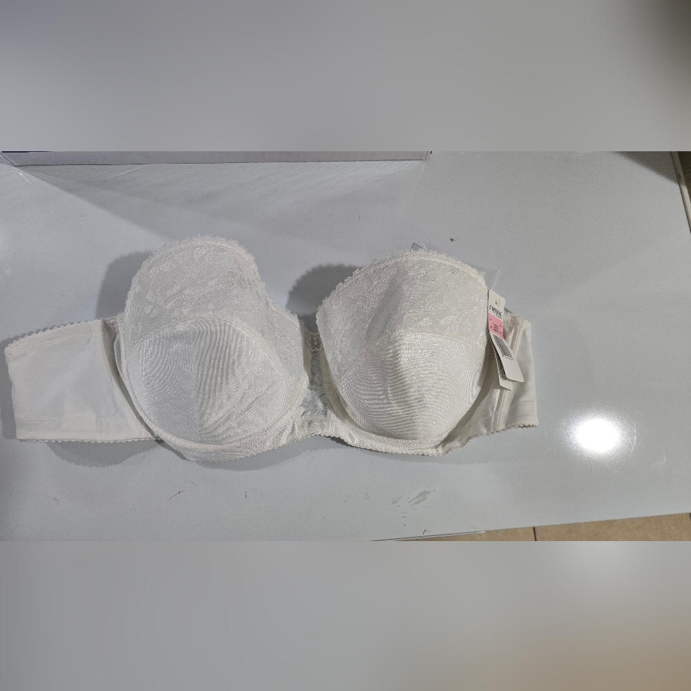 Strapless brasier 36DDD white Carnival creations